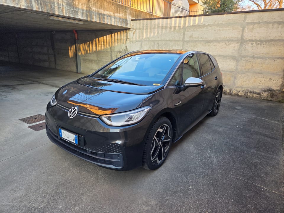 Volkswagen ID3 elettrica consegnata